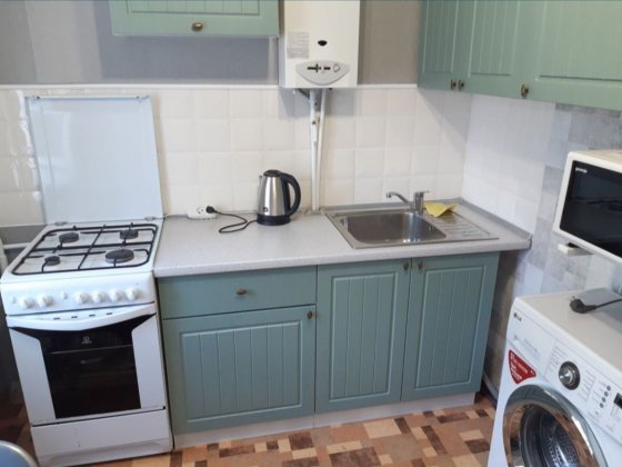 Продам 2-ну квартиру з технікою і меблями в центрі,вул.Миру.Власник Запоріжжя