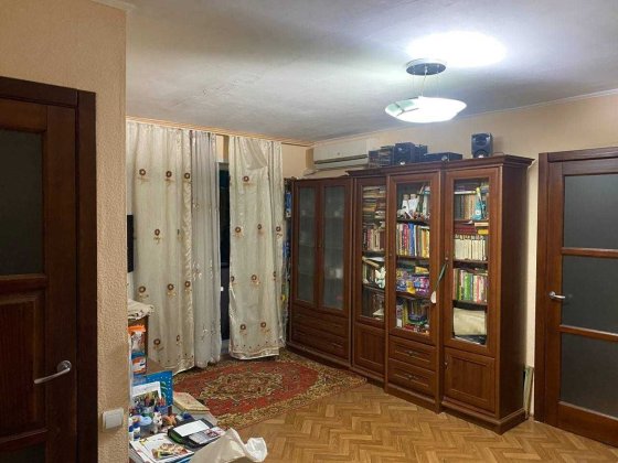 Без комісії! Продаж 3 кімнатна з меблями по вул. Незалежної України Запоріжжя