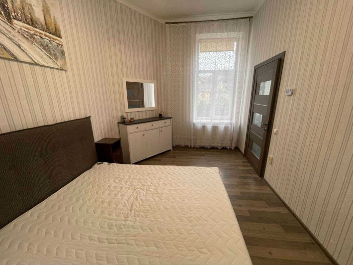 В центрі міста продається квартира Й.Сліпого 6 , з євроремонтом - фото 1