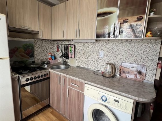 3 комнатная квартира Шевченковский Чаривная улица Запорожье