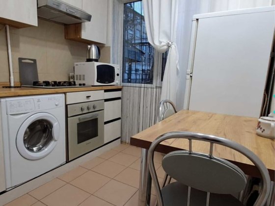 Продам 2 кімнатну квартиру пр Правди  вул Калинова Днепр