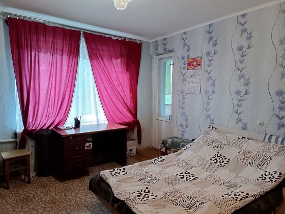 2-х кімнатна квартира в затишному місці Олександрівського р-ну Запорожье