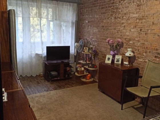 Продам 2 комнатную кв. на Янгеля (Титова) Днепр