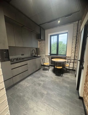 Продам 2 кімнатну квартиру - фото 1