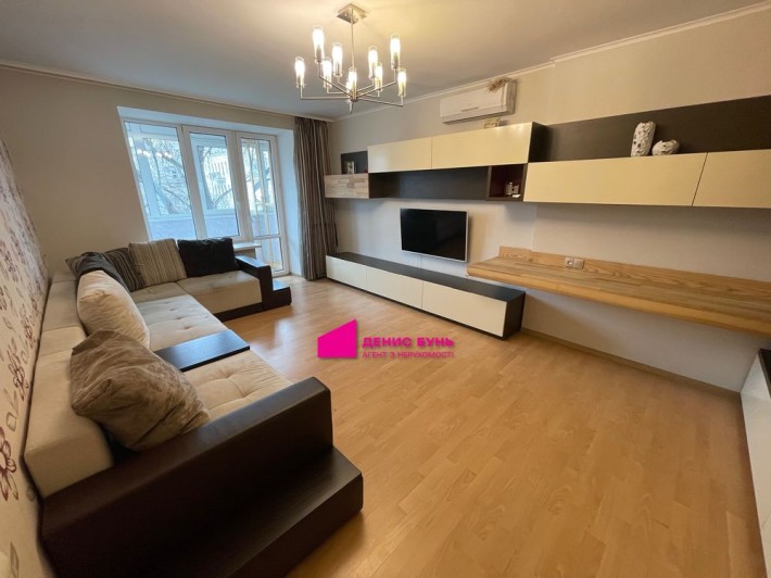 Продам 2к квартиру у центрі міста, пр. Д. Яворницького, Барикадна - фото 1