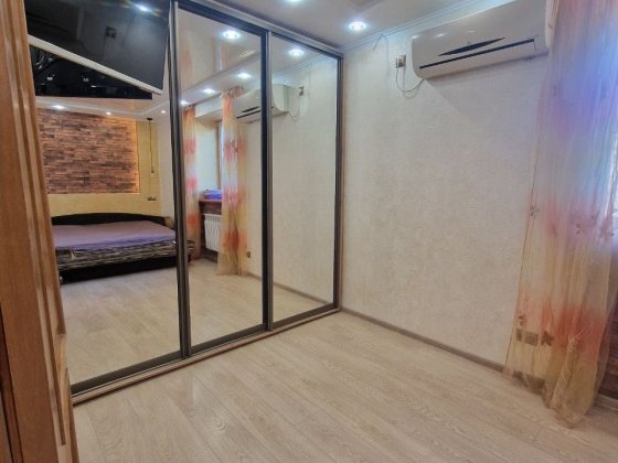 Продам 2к Пр Поля Кирова Нахимова Центральный  Богдана ХмельницкогоNew Дніпро