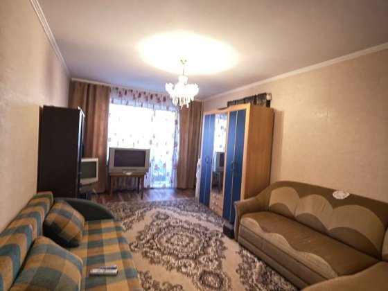 Продаю гарну, світлу, крупногабаритну 1к/к з ремонтом та меблями Миколаїв