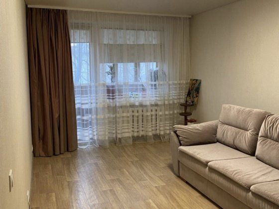 Продам 1 км квартиру на проспекте Поля Днепр