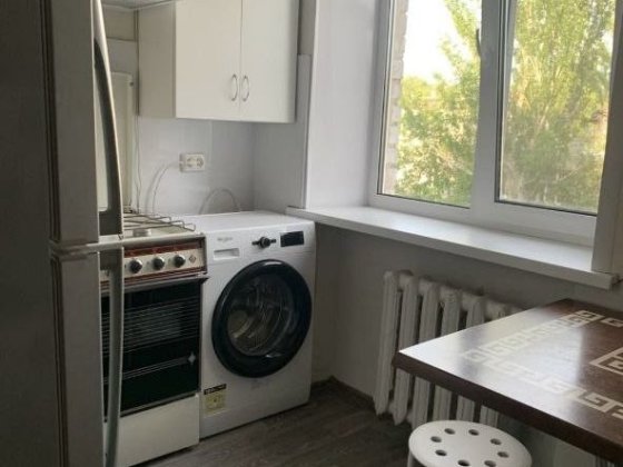 Продається 2 кімн. квартира в центрі по вул. Лобановського Запоріжжя