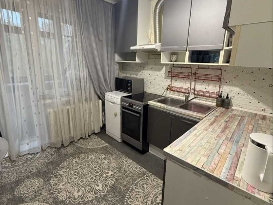 Продам 2 комнатную на ПОБЕДЕ Днепр