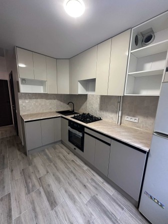 Продам 3к квартиру Калиновая Левый берег Новый ремонт - фото 1