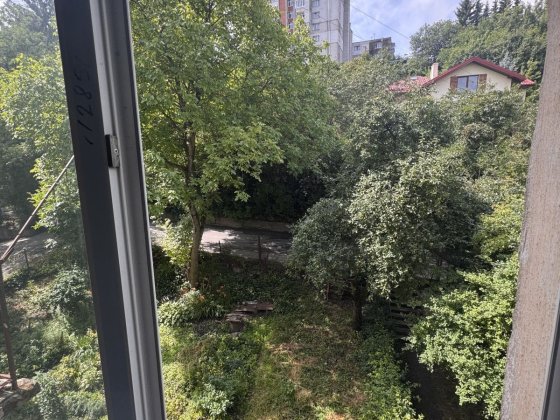 Продаж 2-кім. квартири 51 м.кв., в. О. Ольжича 58 тис дол Львів