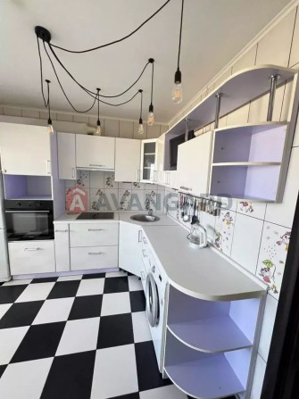 Продам 2 кімнатну квартиру ж.м.Червоний Камінь ЖК Рубіновий - фото 1