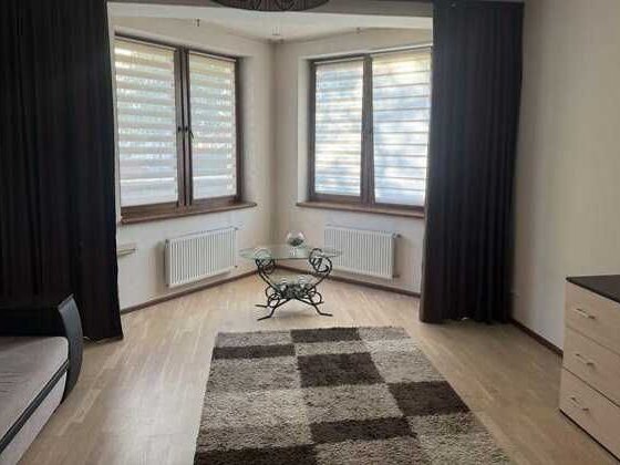 продаж 1 кім квартира вул Погулянка  ВІЛЬНА Львів