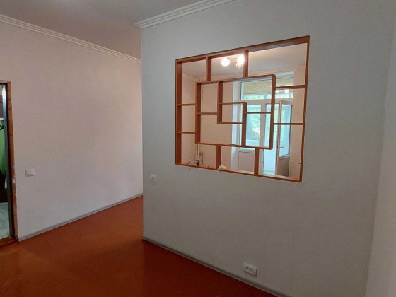 Продам однокімнатну квартиру біля Медколеджу. Кропивницький