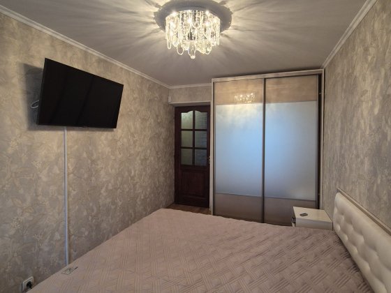 Укомплектована 3-кімнатна на Шкільному Кропивницький