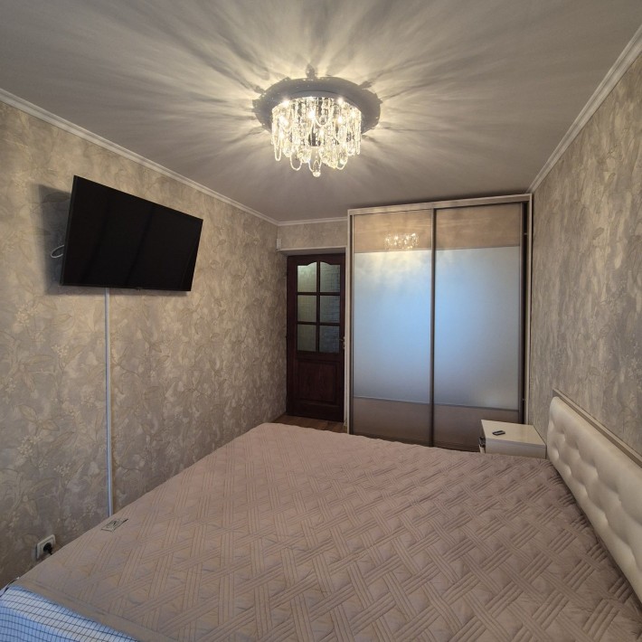 Укомплектована 3-кімнатна на Шкільному - фото 1