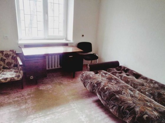 продам однокомнатную квартиру в центре Запоріжжя