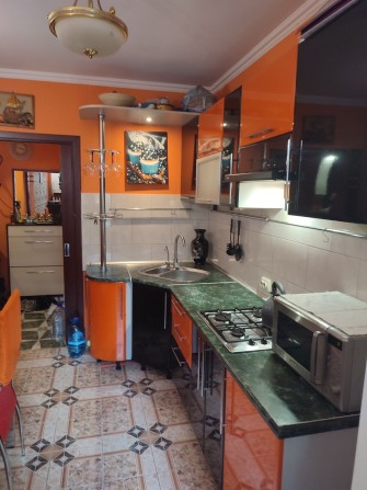 Продається 3-х кімнатна квартира з Автономним опаленням - фото 1