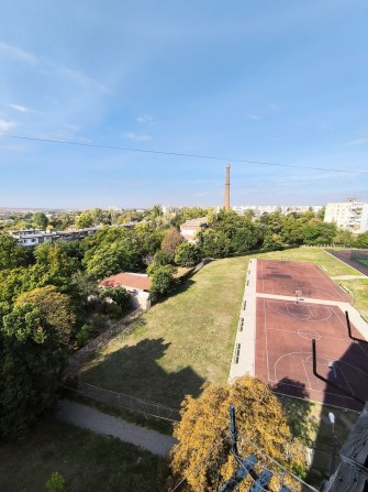 Продажа 2х-комн.кв. по ул. Лахтинской 8/9 - фото 1