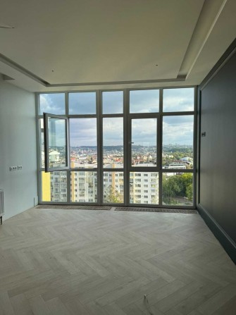 Продаж 3 кім. квартири з терасою у новобудові  ЖК «Велика Британія» - фото 1