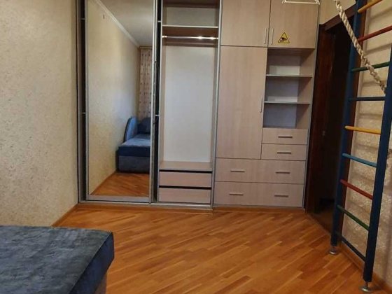 Продаю в Корабельном районе 2-х к. квартиру. Николаев