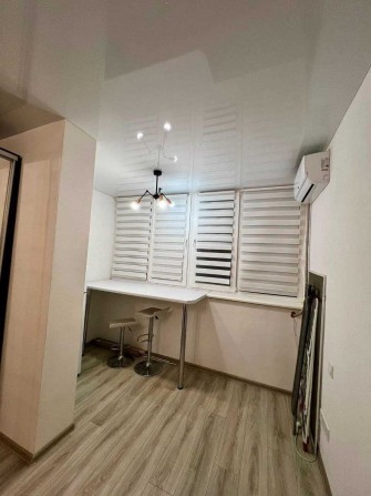 Продам студію 25 кв.м. Ремонт. Меблі. Вид на море. - фото 1