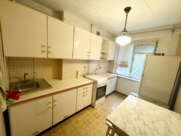 Продам трикімнатну квартиру на Колодязній! - фото 1