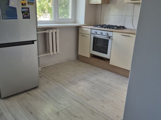 Двокімнатна з євроремонтом Запоріжжя