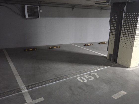 Без %%. Паркомісце Crystal Park Tower Київ