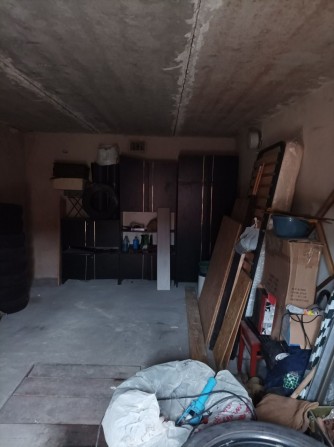 Продам гараж метро Сирець, вул. Ризька, 73, ГК "Явір" - фото 1