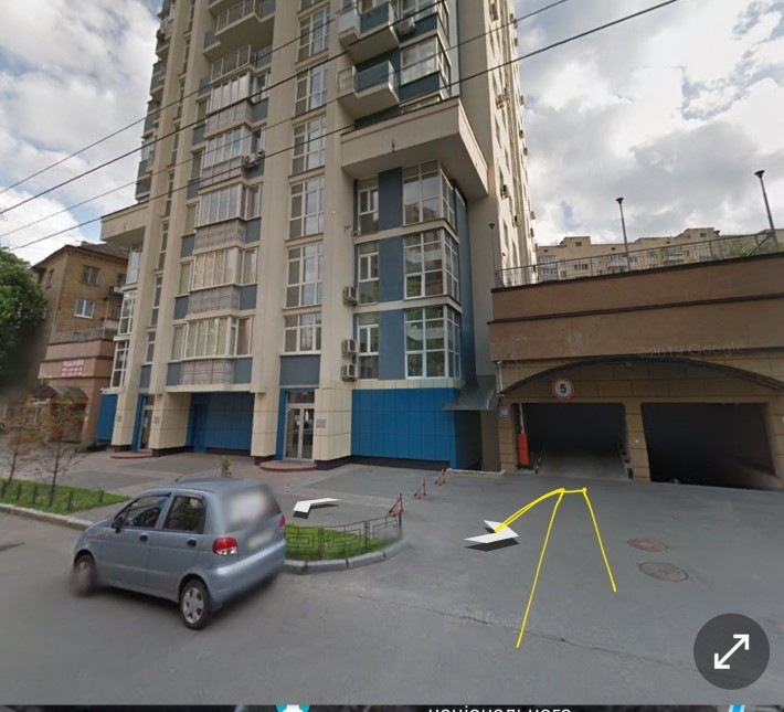 Парковочне місце у підземному паркінгу - фото 1