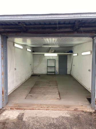 Продам гараж Ньютона. Новые дома. Коммунальная. Коммунальный рынок - фото 1