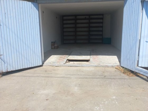 Продам добротный каменный гараж с большим подвалом и смотровой ямой Одесса