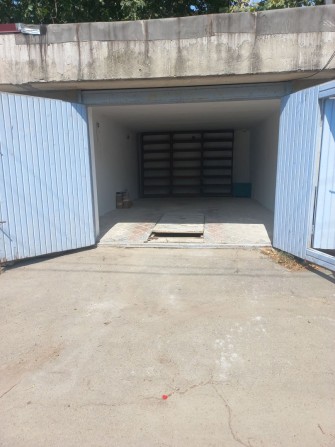 Продам добротный каменный гараж с большим подвалом и смотровой ямой - фото 1