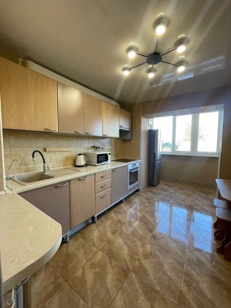 Продам 2к квартиру с ремонтом в Центре новострой - фото 1