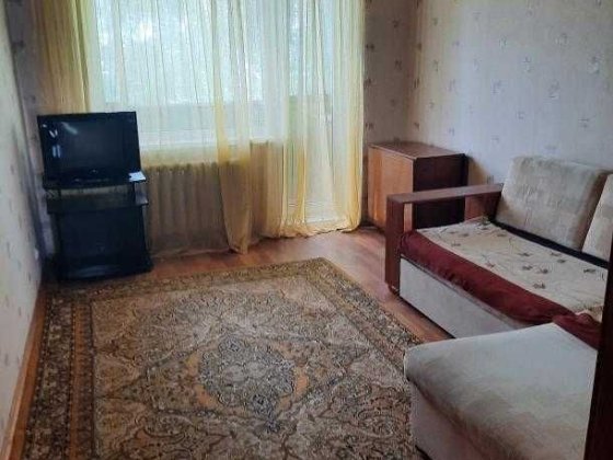 Продам 2-х кім.кв.метро 15 хвилин. Харків