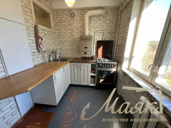 продам 2-к.кв.4/5,Правый берег,ул.Счастливая Запорожье