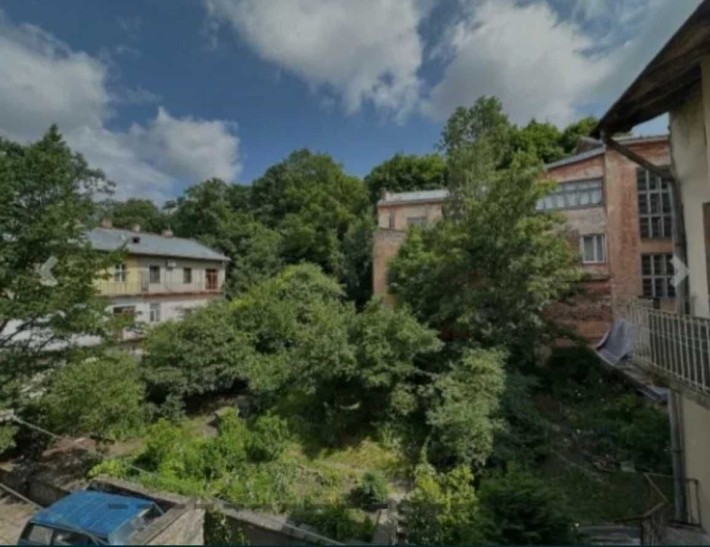 Продаж 2 кім.квартири м.Львів ЦЕНТР вул.Лисенка - фото 1