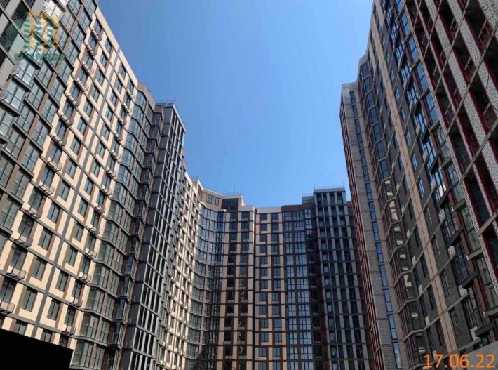 Продається 2-кімнатна квартира з сучасним плануванням - фото 1