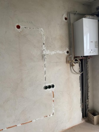 Продам 2-х кімнатну квартиру - фото 1