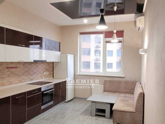 1-кімнатна квартира 42 кв м в номому ЖК Сучасний ремонт. Вигідна ціна! Одесса