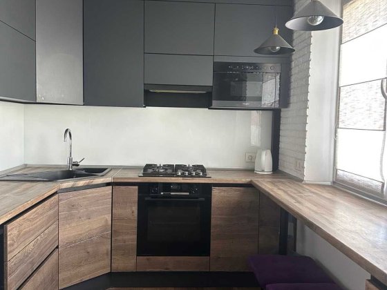 Продам уютную 3 к метро Холодная Гора . Ремонт , мебель , техника Харків