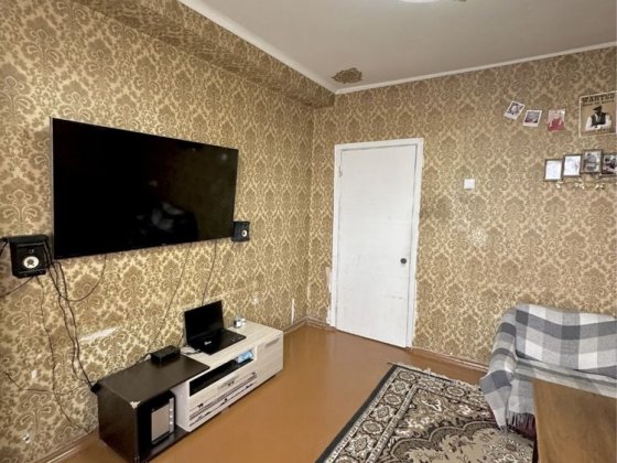 Продам 4-х комантную кравртиру в центре Запоріжжя