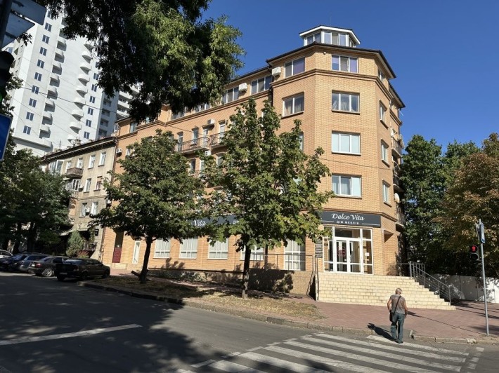 Продам 4х к.кв в новом сданном доме в центре города, ул. Никольская - фото 1