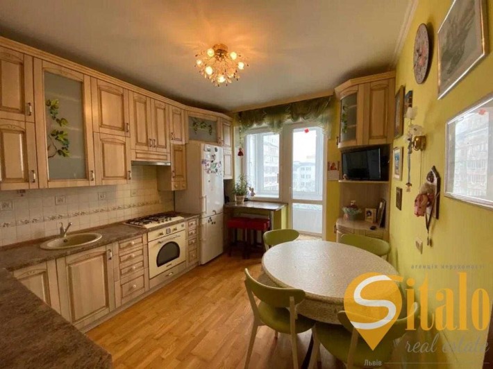 Продаж 3 кімнатної квартири, вулиця Головацького - фото 1