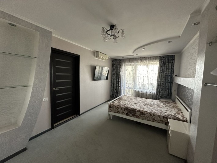 Продам 2 кімн. Олексанрівський. Малий ринок . Набережна. - фото 1