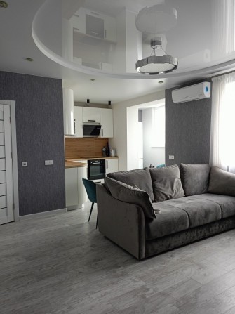 Продам 2х квартиру Жк Мира 4 метро Индустриальная - фото 1