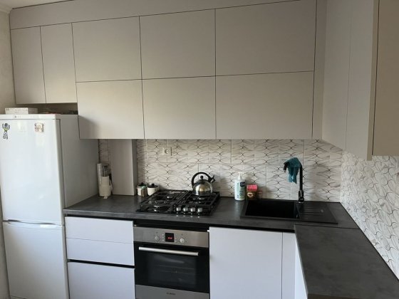 Продам 2 кім з ремонтом в Шевченківському районі Львов