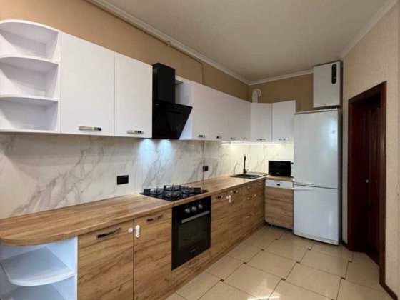 Власник/Продам 3-кімн/З меблями Львов